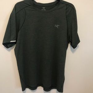 Men’s Arc’teryx Short Sleeve Tech T-Shirt - Size M